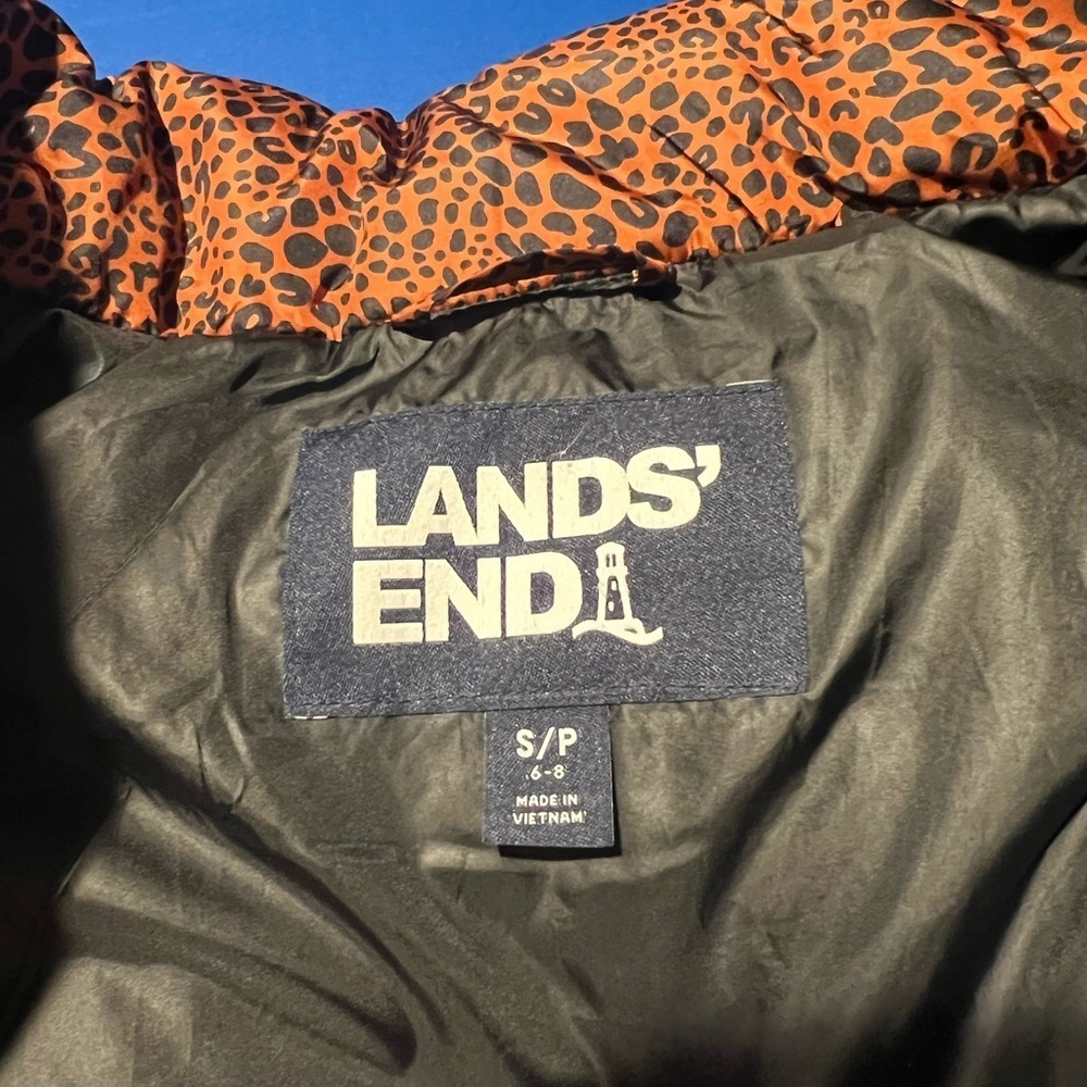 Lands End Women's Black & Brown Animal Print Down Filled Vest Size Small Cozy - Picture 6 of 8